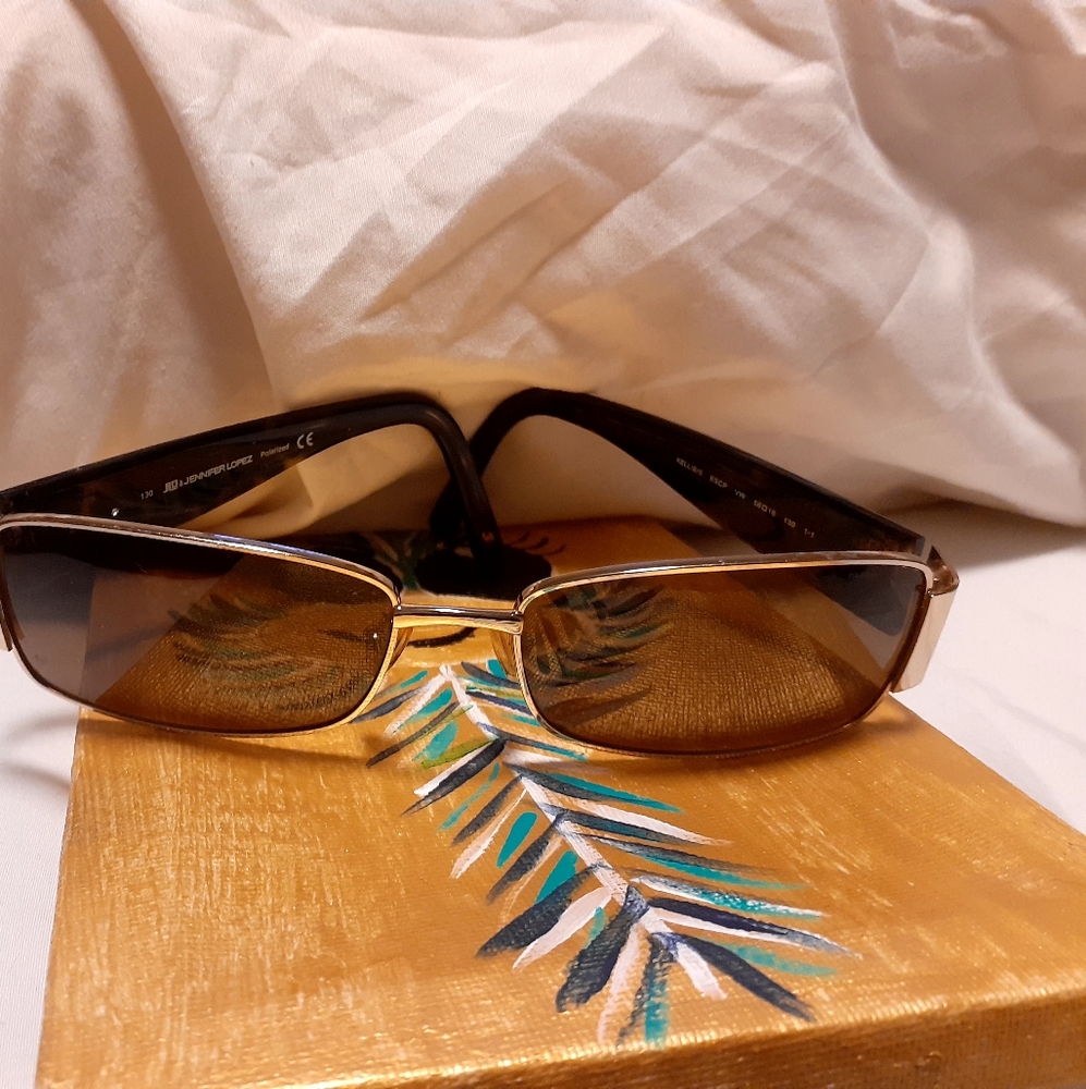 SUNGLASSES - POLARIZED